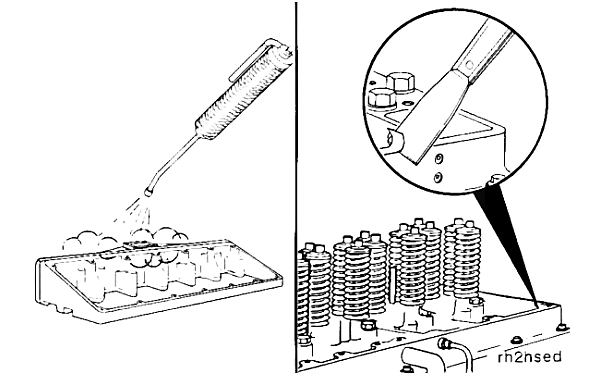 清潔和吹干柴油機(jī)零配件.png