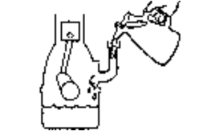 排出使用中發(fā)動機內(nèi)部的潤滑油.png